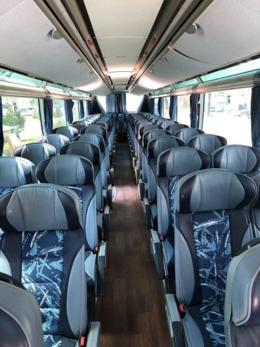 autobus-neoplan-transporteur-confortable-04